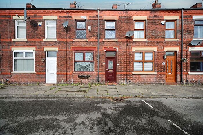 4 Bedroom Terraced House For Sale In Leader Street, Pemberton, WN5