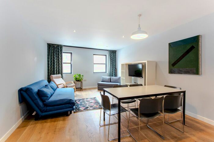 1 Bedroom Flat To Rent In King Street Cloisters, Clifton Walk, London, W6