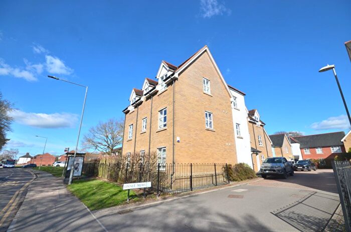 2 Bedroom Flat To Rent In Linnet Mews, Colchester, CO4