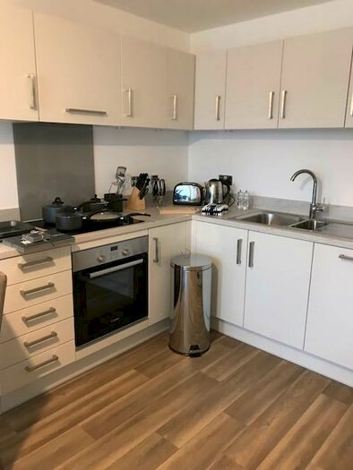 2 Bedroom Apartment To Rent In Lexington Gardens, Birmingham, B15