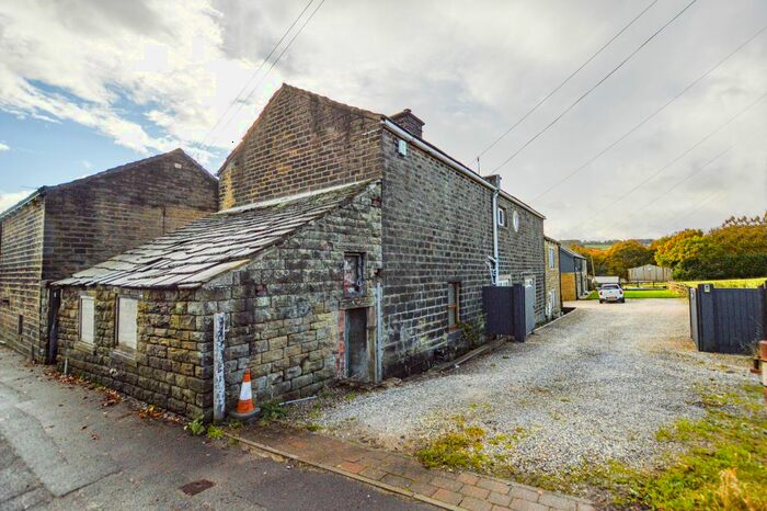 1 Bedroom Cottage For Sale In Barnsley Road, Upper Cumberworth, Huddersfield, HD8