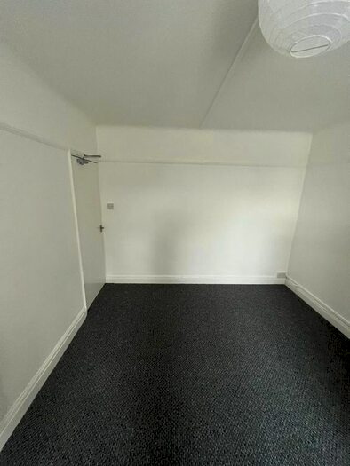 3 Bedroom Flat To Rent In Lemna Court, Lemna Road, Leytonstone, London, E11