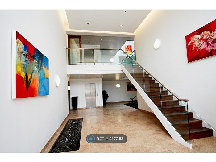 2 Bedroom Flat To Rent In Vine St, Manchester, M7