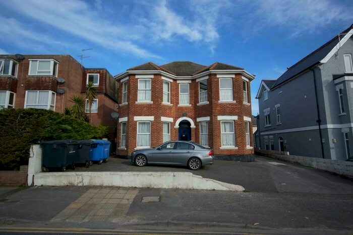 1 Bedroom Flat To Rent In Flat, Harkwood Court, Bournemouth Road, Poole, Dorset, BH14