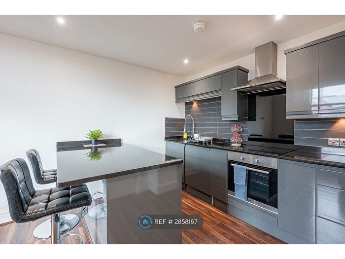 1 Bedroom Flat To Rent In East Parade, Leeds, LS1