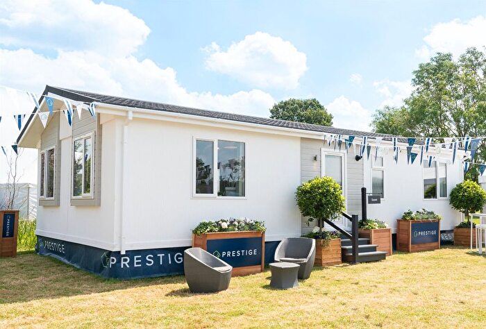 2 Bedroom Park Home For Sale In Homelands Park, High Green Chorley, Nr Bridgnorth, WV16