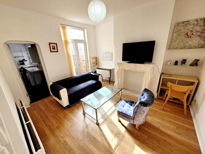 3 Bedroom Property To Rent In Gerald Road, Salford, M6