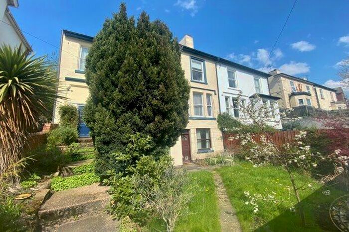 4 Bedroom Property To Rent In Elm Avenue, Nottingham, NG3