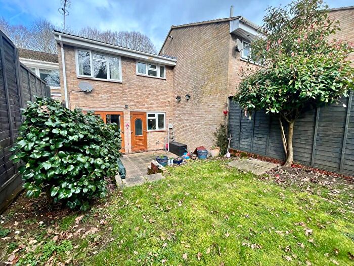 3 Bedroom Terraced House For Sale In Widford Terrace, Hemel Hempstead, Hertfordshire, HP2