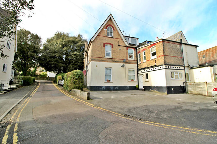 1 Bedroom Flat To Rent In Crescent Road, Bournemouth, BH2