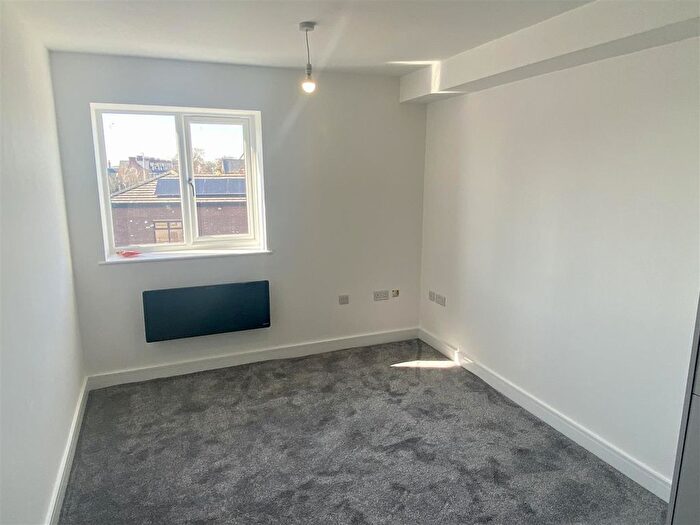 2 Bedroom Flat To Rent In Carlton Apartments, Goole, DN14