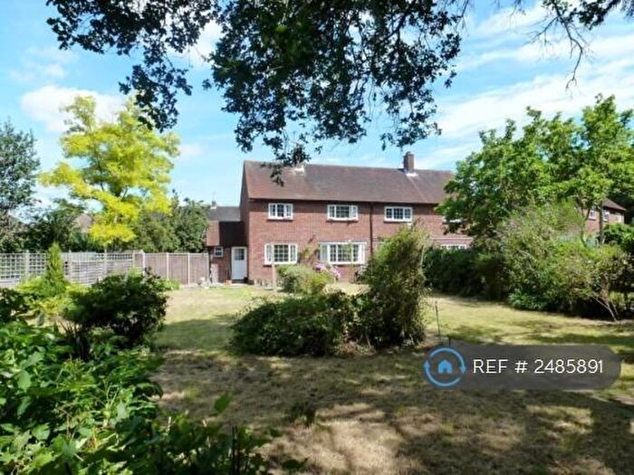 3 Bedroom Semi-Detached House To Rent In Gosden Hill Road, Guildford, GU4