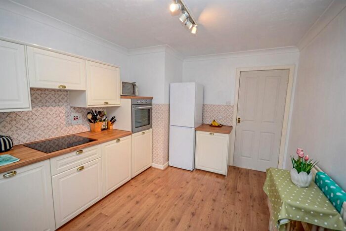 2 Bedroom Bungalow For Sale In Picktree Lodge, Chester Le Street, DH3