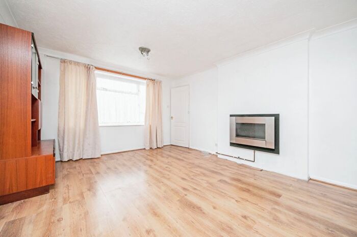 2 Bedroom Detached House For Sale In Turner Road, Colchester, Essex, CO4