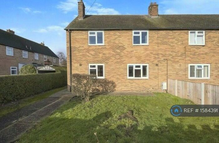 3 Bedroom Semi-Detached House To Rent In Willow Crescent, Thorne, Doncaster, DN8