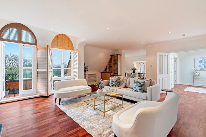 3 Bedroom Penthouse For Sale In Gillespie House, Holloway Drive, Virginia Water, GU25