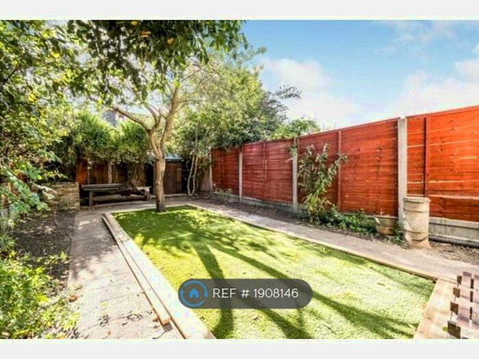 4 Bedroom Terraced House To Rent In Hartley Avenue, London, E6