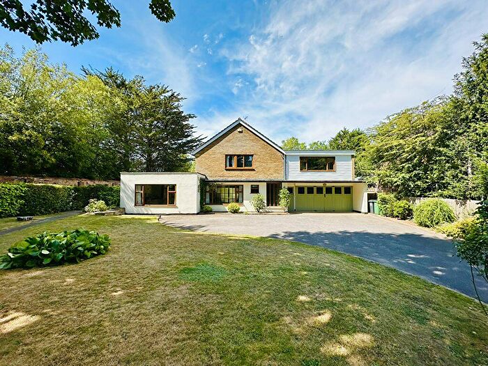 5 Bedroom Detached House For Sale In Burgh Heath Road, Epsom, KT17