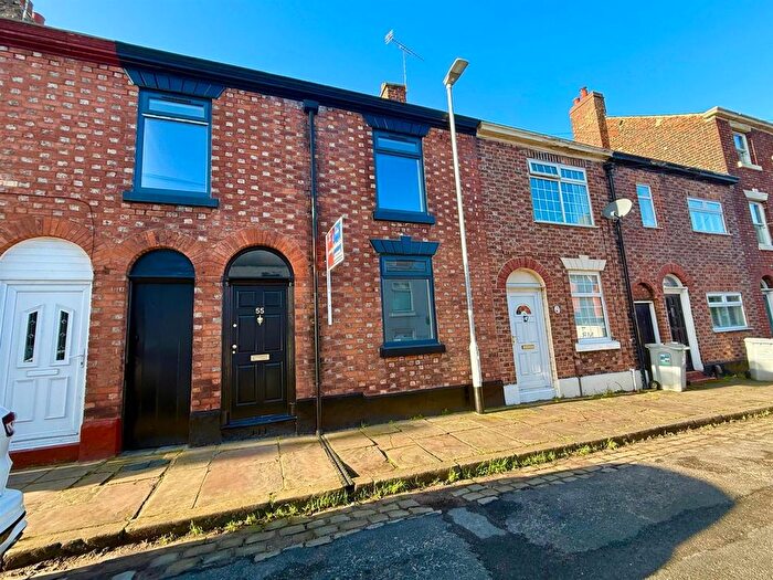 3 Bedroom Terraced House For Sale In Peel Street, Macclesfield, SK11