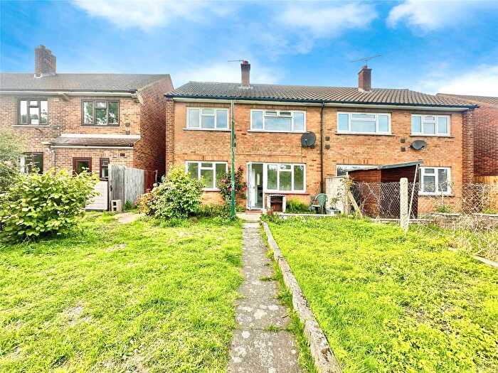 3 Bedroom End Of Terrace House For Sale In Attlee Drive, Dartford, Kent, DA1