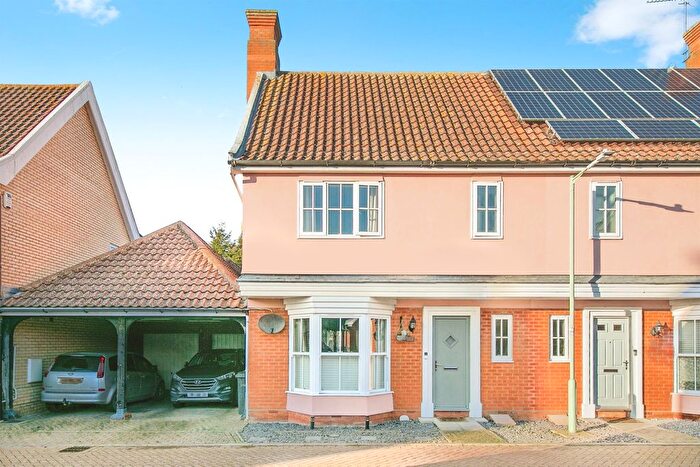 3 Bedroom Semi-Detached House For Sale In Hereford Drive, Claydon, Ipswich, IP6