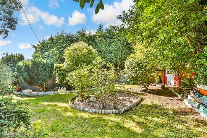 3 Bedroom Chalet For Sale In Bell Farm Lane, Minster-On-Sea, Sheerness, Kent, ME12