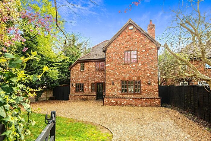 5 Bedroom Detached House For Sale In Cambridge Street, St. Neots, PE19