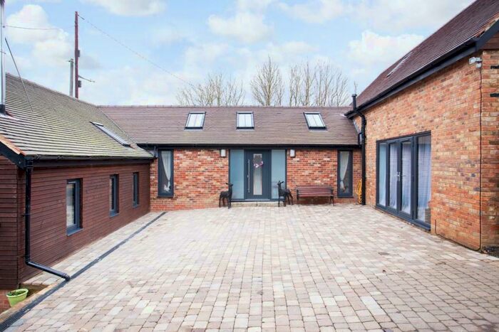 4 Bedroom Detached House For Sale In Saunders Lane, Ash, Canterbury, CT3