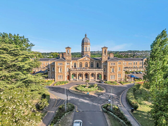 Studio For Sale In Princess Park Manor, New Southgate, N11