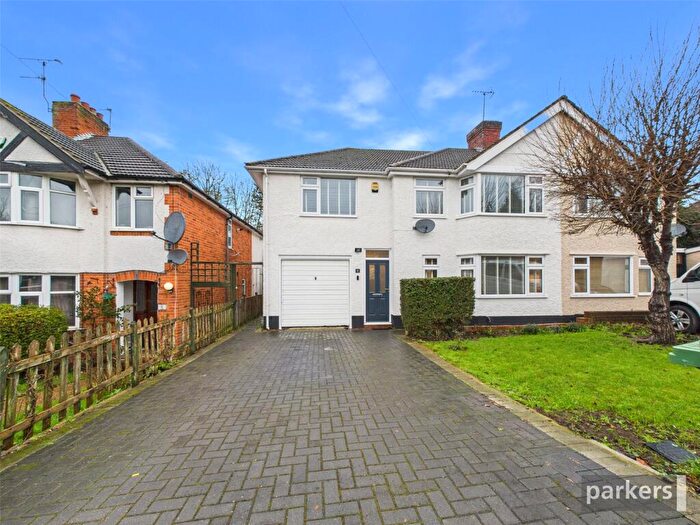 5 Bedroom Semi Detached House For Sale In Stanhope Road, Reading, Berkshire, RG2
