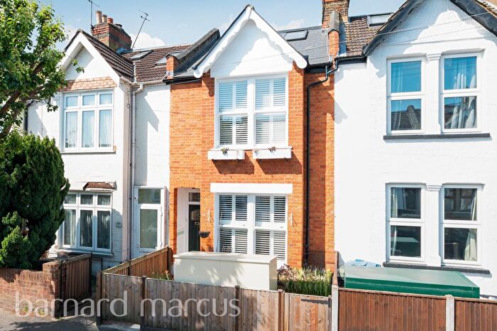 3 Bedroom Property To Rent In Queens Road, New Malden, KT3