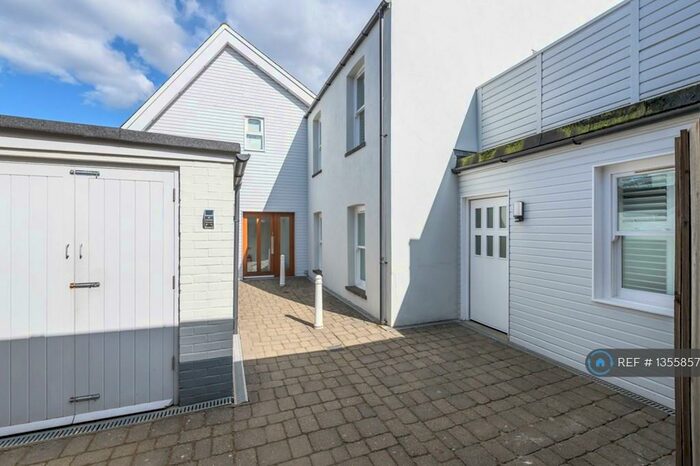 2 Bedroom Semi-Detached House To Rent In Grange Street Mews, St. Albans, AL3