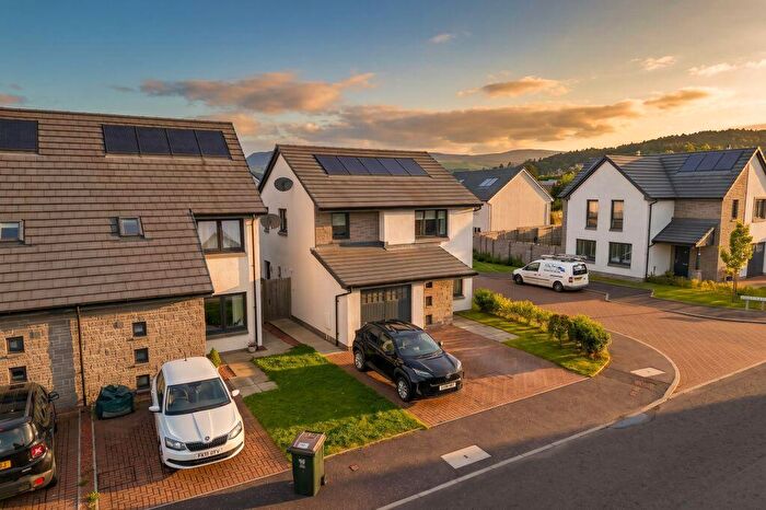 3 Bedroom Detached House For Sale In Foyers Way, Crieff, PH7