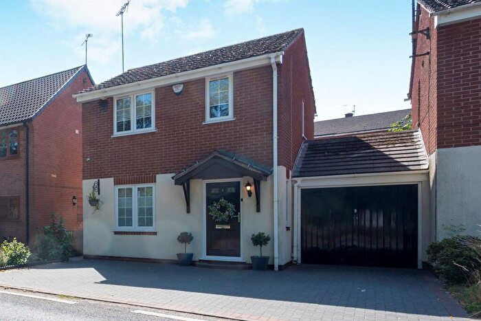 3 Bedroom Link Detached House For Sale In Coach Road, Ironville, Nottingham, NG16