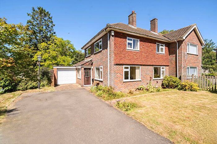3 Bedroom Semi Detached House For Sale In Saltwood/Hythe, CT21