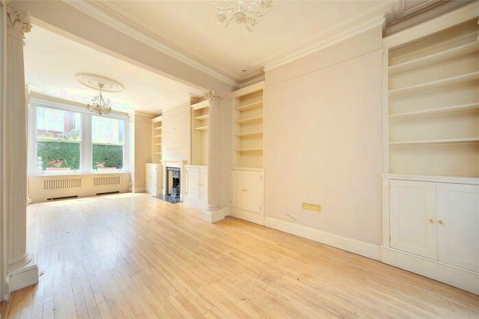 3 Bedroom Terraced House To Rent In Cathles Road, Clapham South, SW12