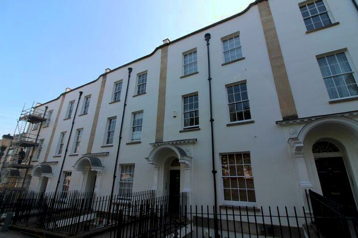 1 Bedroom Flat To Rent In Park Place, Bristol, BS8