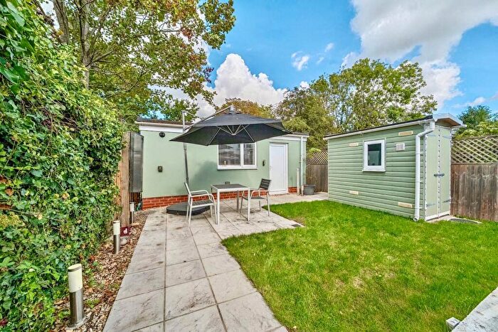 2 Bedroom Bungalow For Sale In Littlehay Road, East Oxford, OX4