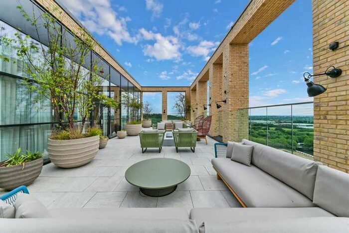 3 Bedroom Flat To Rent In Tillermans Court, Grenan Square, Greenford UB6