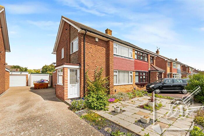 3 Bedroom Property For Sale In Astra Drive, Gravesend, DA12