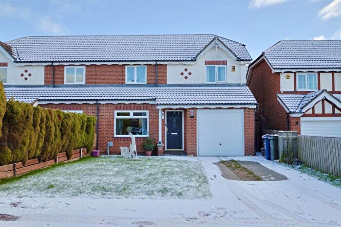 3 Bedroom Semi Detached House For Sale In Hendersyde Close, Windsor Gardens, Newcastle Upon Tyne, NE5