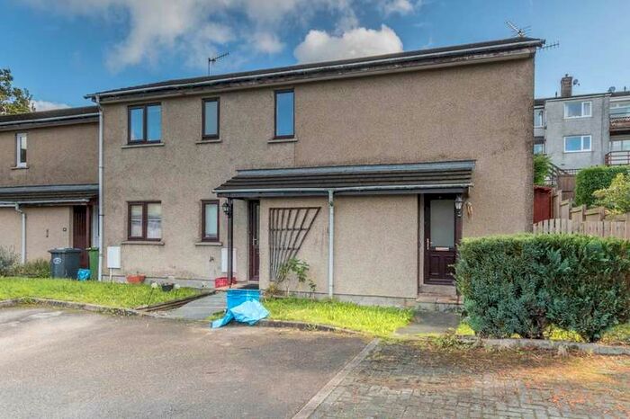 2 Bedroom Flat To Rent In Lowther Park, Kendal, LA9