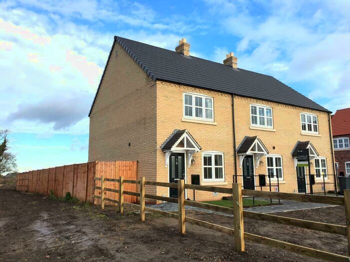 2 Bedroom End Of Terrace House To Rent In Hawks Road, Welton, Lincoln, LN2