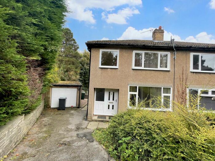 3 Bedroom House To Rent In Southfield Drive, Riddlesden, Keighley, BD20