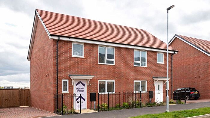 2 Bedroom Terraced House For Sale In Easterside Avenue, Great Haddon, PE7