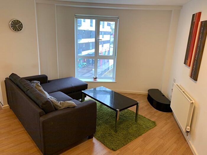 1 Bedroom Apartment To Rent In Hive, Masshouse Plaza, Birmingham, B5