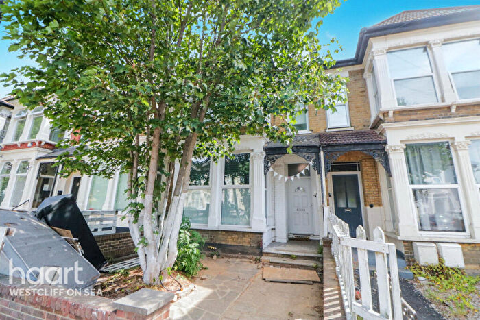 1 Bedroom Flat For Sale In Hastings Road, Southend-on-Sea, SS1