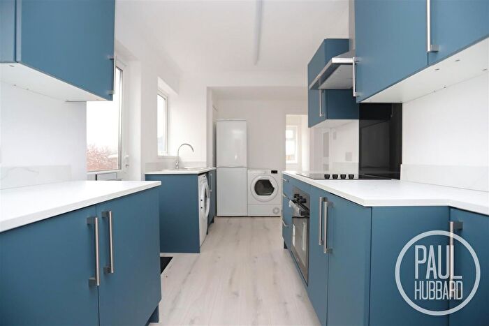 3 Bedroom Semi-detached House For Sale In Ship Road, Pakefield, NR33