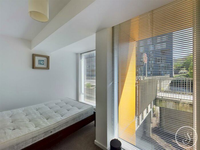 1 Bedroom Apartment To Rent In Saxton, Saxton Lane, Leeds, LS9