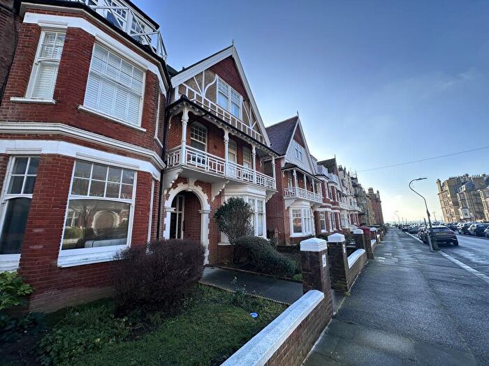 1 Bedroom Apartment To Rent In Third Avenue, BN3